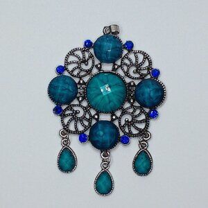 Blue floral Pendant, silver color, blue rhinestone, shiny crystals details